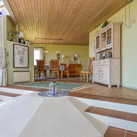 Vakantiehuis 2 Bedroom In Nrre Nebel *